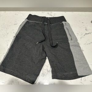 🏈Like new H&M Stretch Sport Shorts